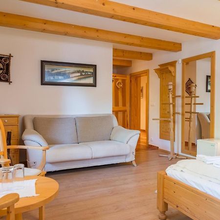 Valasske Chalupy Kycerka Hotel Velké Karlovice Eksteriør billede