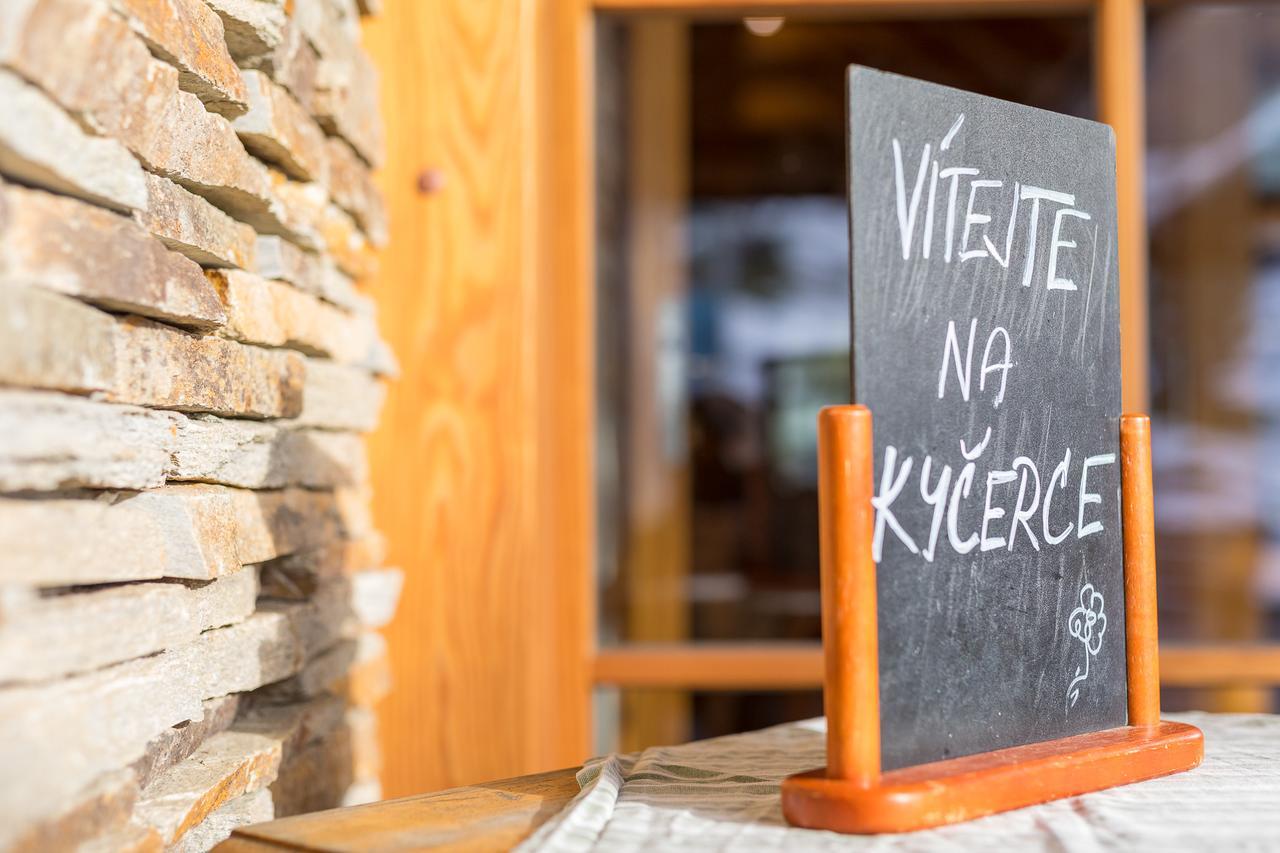 Valasske Chalupy Kycerka Hotel Velké Karlovice Eksteriør billede