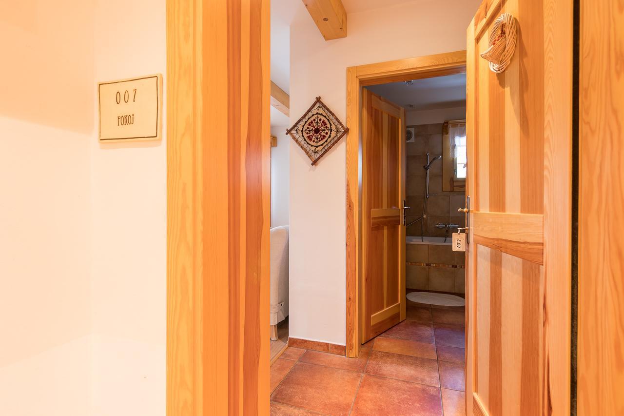 Valasske Chalupy Kycerka Hotel Velké Karlovice Eksteriør billede